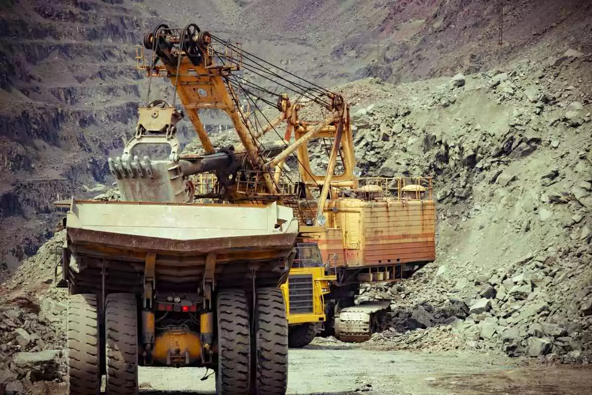 Opportunities and Challenges of Mining in Guinea